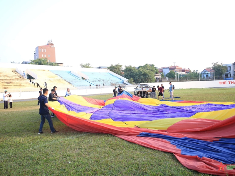 Đồng Nai ra mắt lễ hội khinh khí cầu lớn nhất Việt Nam
 - 4